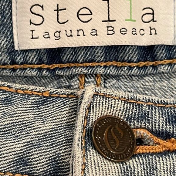 Stella Laguna Beach button jean distressed shorts - Picture 5 of 11